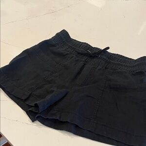 Athleta Women’s Black Elastic-Waist Casual Shorts